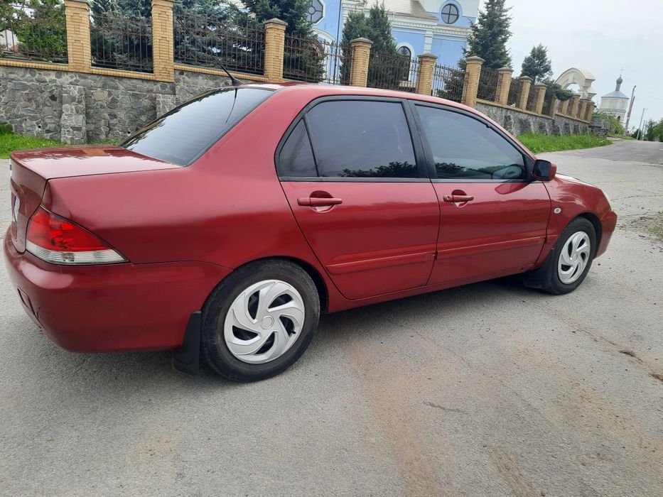 Mitsubishi Lancer