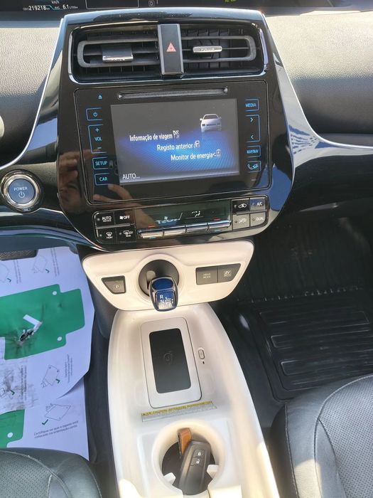 Toyota Prius 1.8 Luxury Pele+Pack Techno