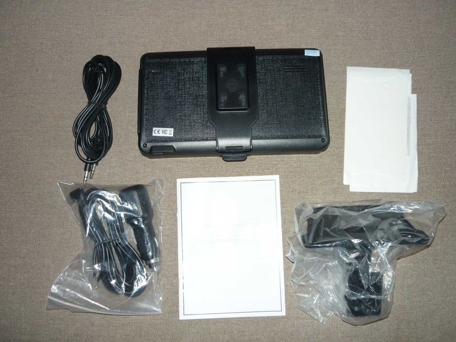 Monitor samochodowy CarPlay i Android Auto