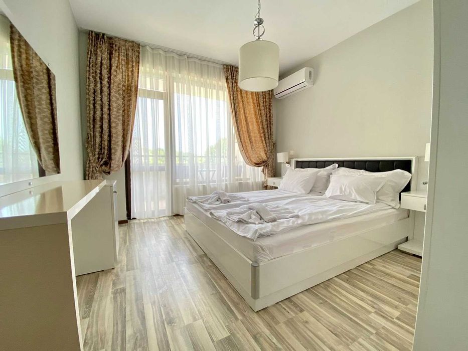 Продам квартиру студія + спальня Болгарія Де-люкс біля моря Приморско