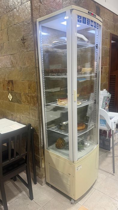 Vendo recheio de restaurante (mande mensagem apenas se tiver mesmo interessado no negócio)