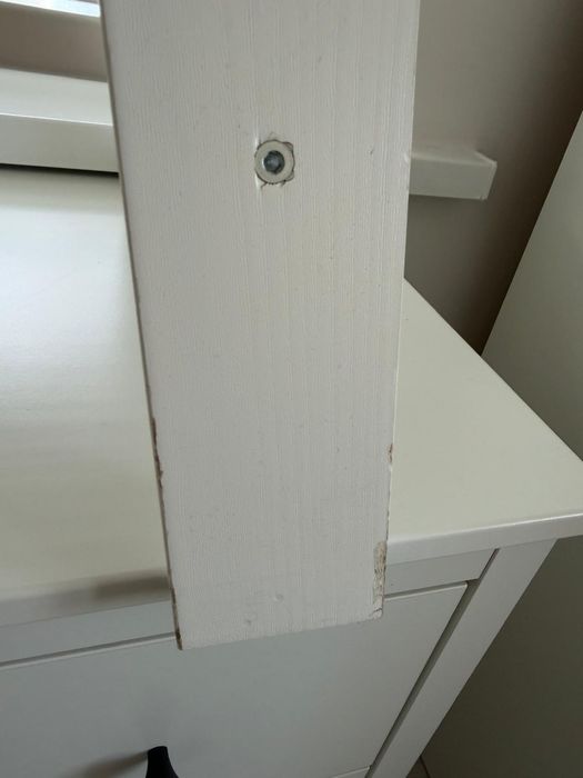 Kozioł IKEA Mittback biały