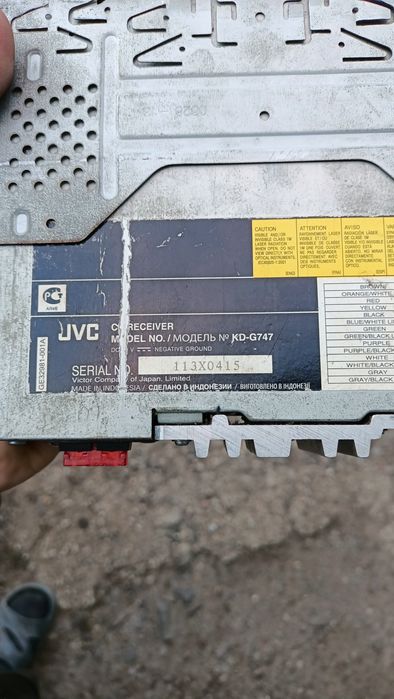 Автомагнітолах JVC.