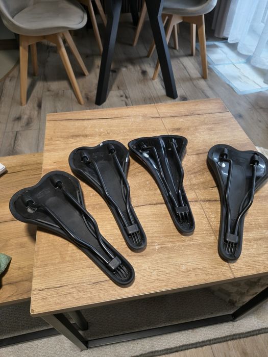 Siodełka rowerowe sele Italia X1