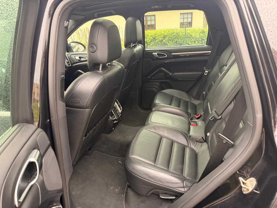 Porsche cayenne diesel V8 2014