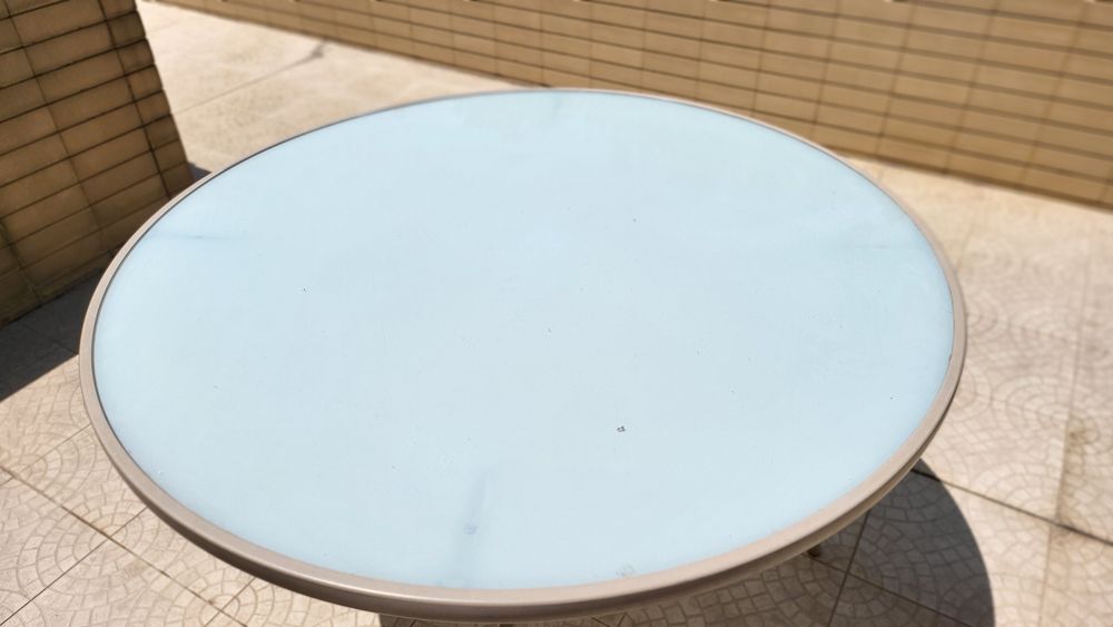 Mesa vidro + Cadeiras