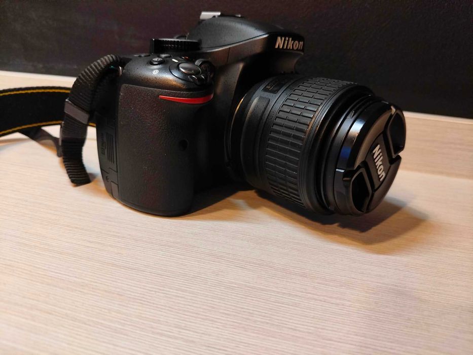 Aparat lustrzanka NIKON D5200 + OBIEKTYW 18-55 mm