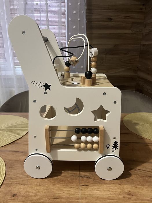 Бізі коляска для малюків