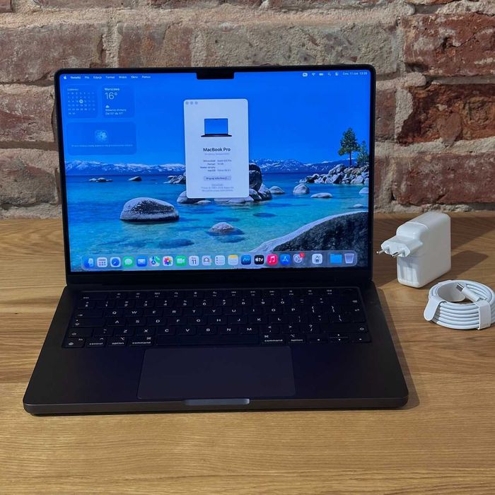  Apple MacBook Pro 14" A2992 Space Black M3 Pro 18GB 512GB Idealny Gwarancja
