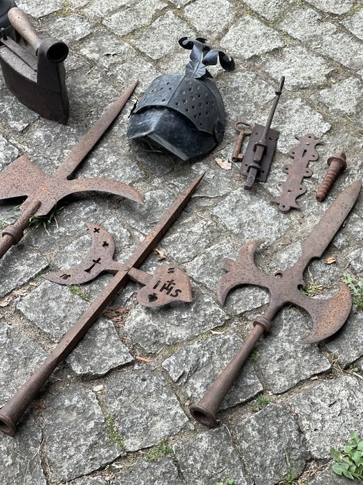 Cojunto de artigos antigos decorativos