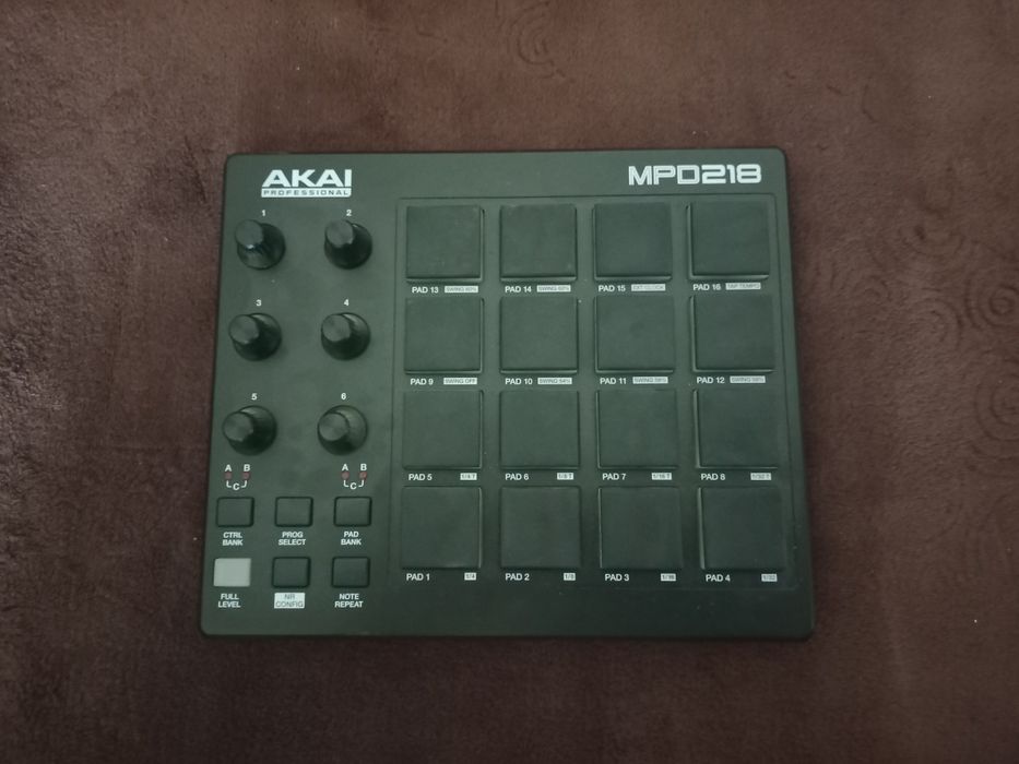 akai mpd 218 - Купити музичні інструменти - Ціна на OLX.ua