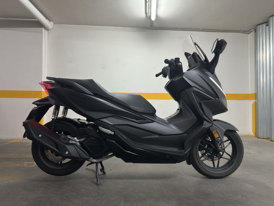 Honda Forza 125