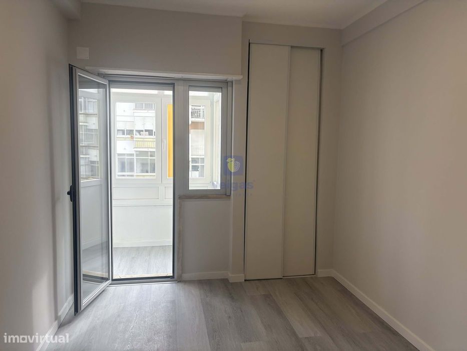 Oportunidade única: apartamento T2 em Oeiras para investimento seguro