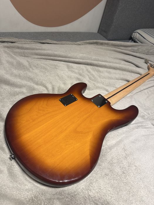 Gitara Basowa Vintage Reissued V96
