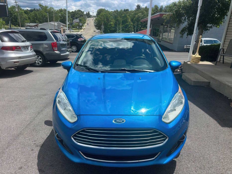 Ford Fiesta Titanium      2015