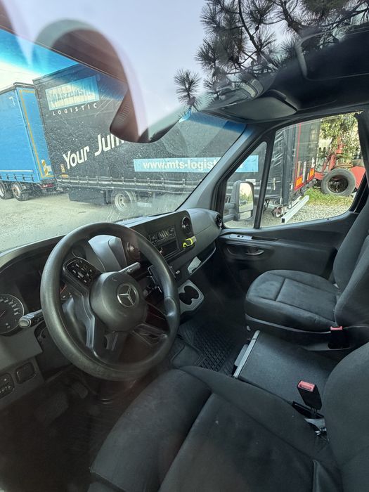 Cesja Mercedes Sprinter 319 3.0 automat zestaw z przyczepą
