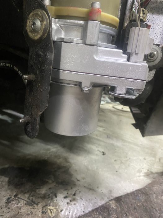 Насос ЕГУР ГУР Mazda 3bk