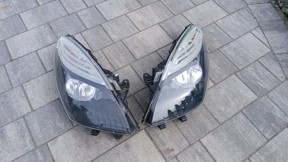 Lampa Renault Scenic III 3