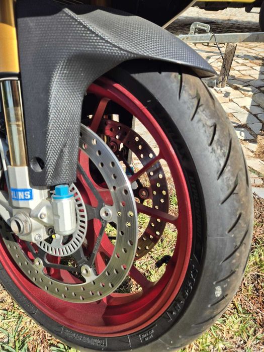 Aprilia RSV4 Race Pack