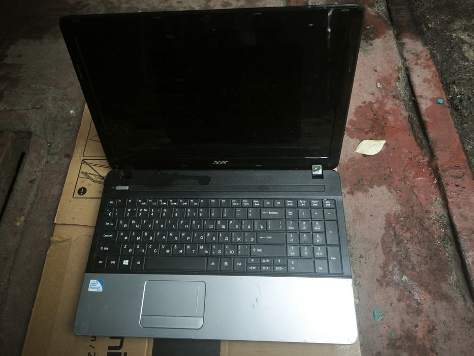 Ноутбуки, 3шт,  Aser Aspire E1  б/у на запчастини