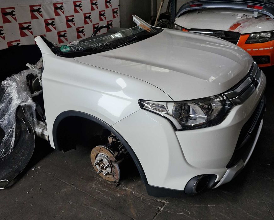 Frente Completa Mitsubishi Outlander 2.2 DiD 2015 #E03