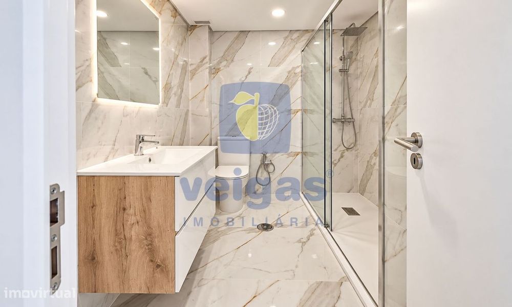 T2 totalmente renovado em Alhandra — conforto, modernidade e tranquili