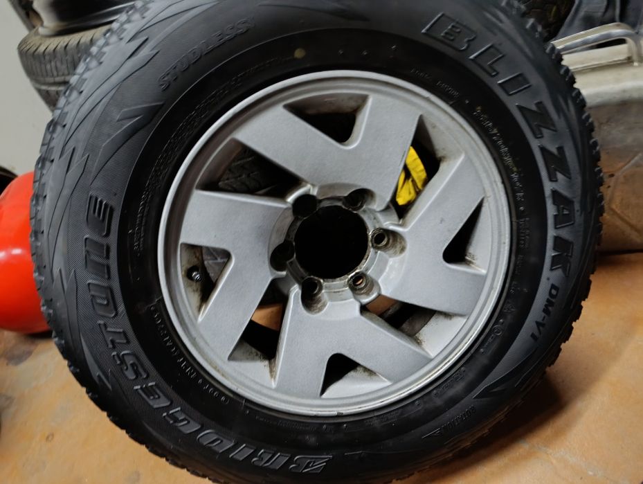 Запаска докатка R16 6x139,7 Mitsubishi Pajero Sport шина 245/70R16