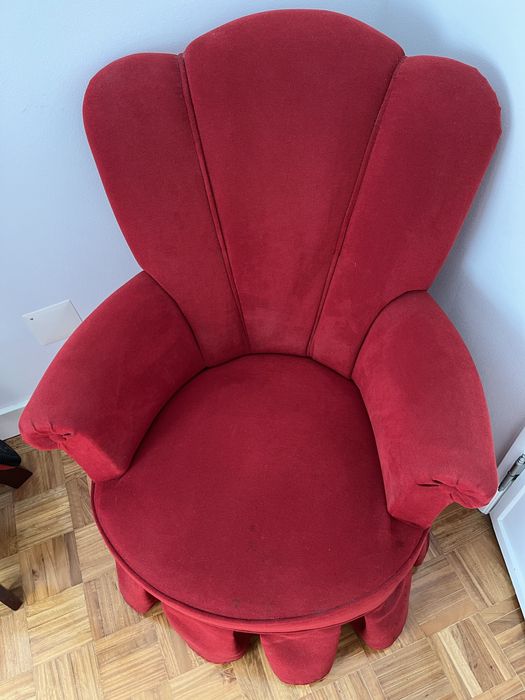 Senhorinha poltrona banco baixo vermelho