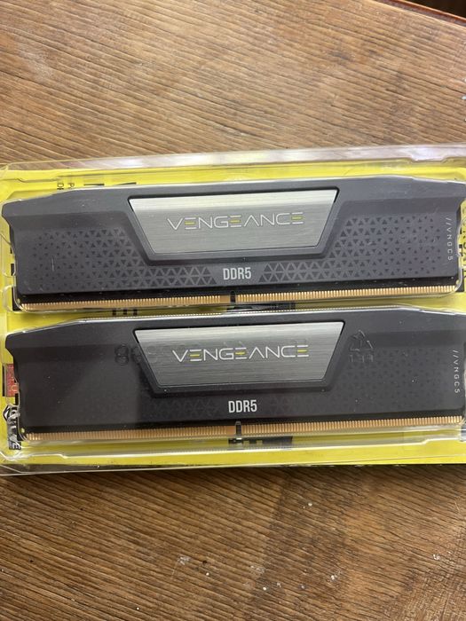 Оперативна пам'ять Corsair Vengeance DDR5 64gb