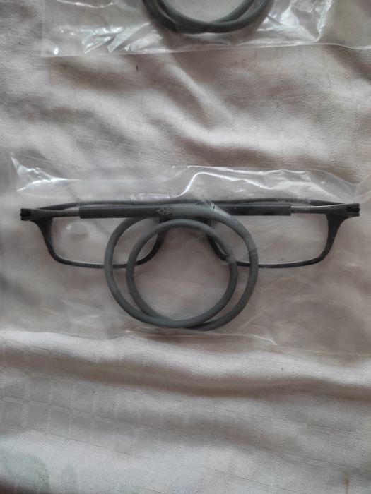 Продам очки новые