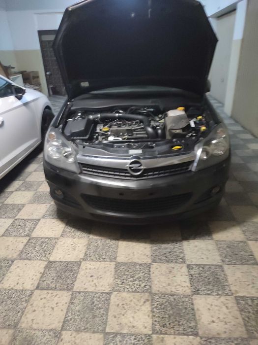 opel astra gtc 1.7cdti de 5lugares