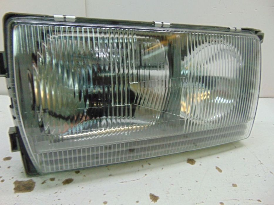 Mercedes w123 farois novos redondo quadrado