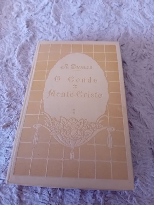 Conjunto de 2 Livros Antigos O Tio Goriot/O Conde de Monte Cristo