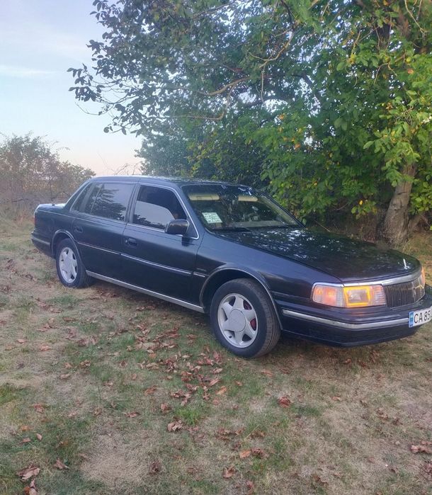 Lincoln Continental Mark VIII