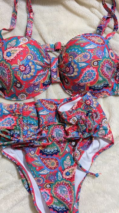 Купальник роздiльний р XL новий