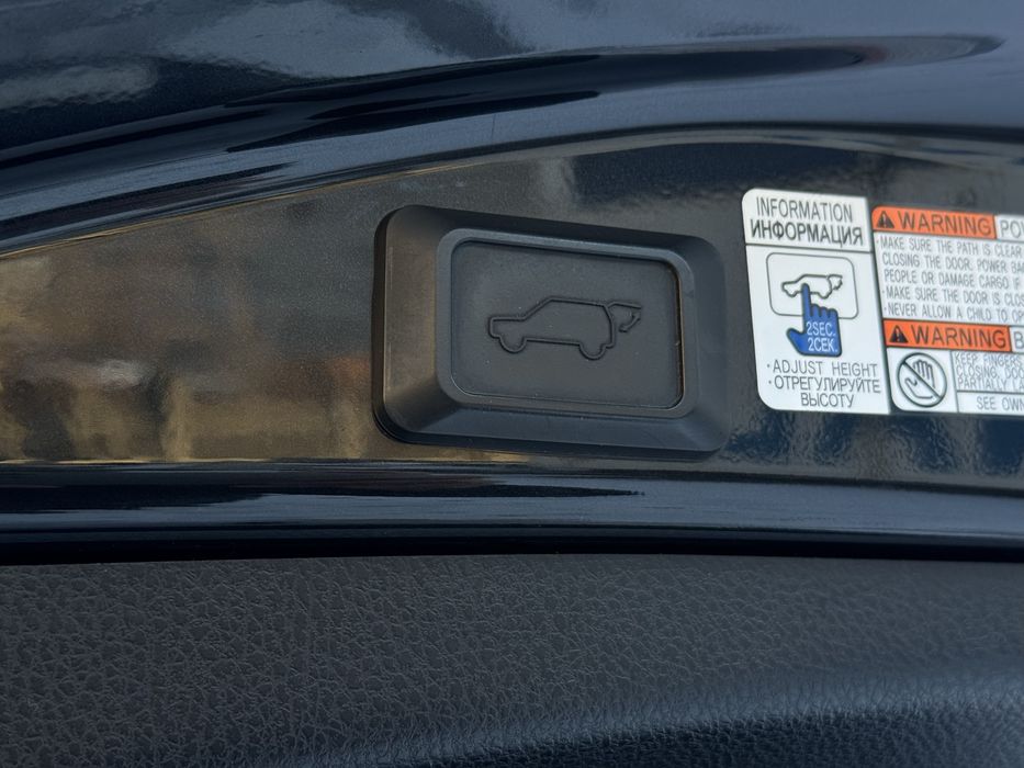 TOYOTA RAV4 повний привід офіційне авто