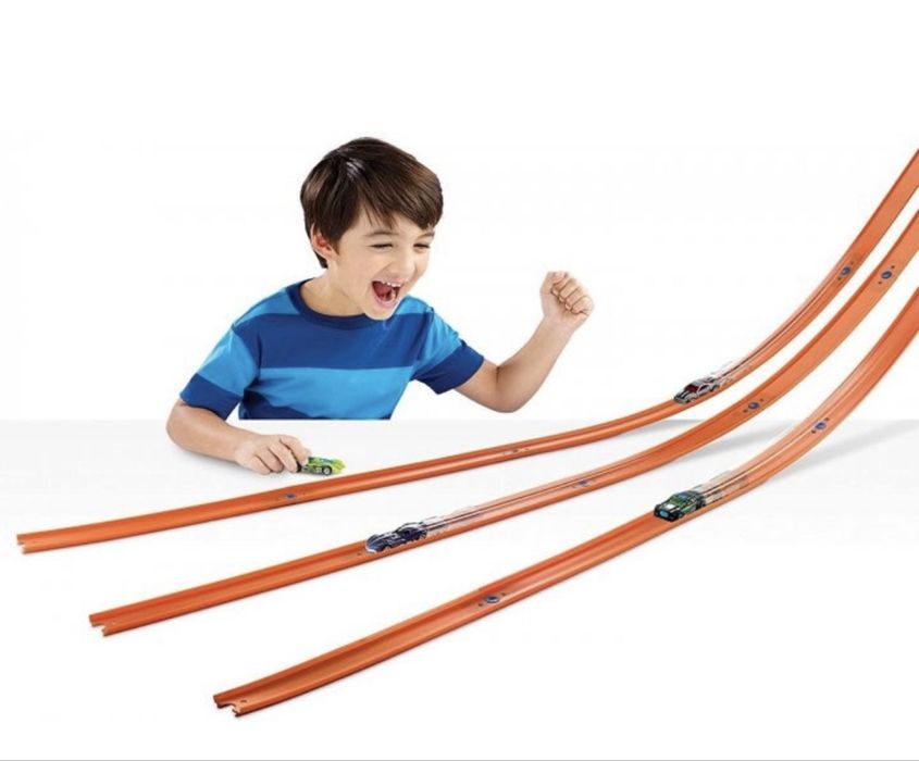 Трек Hot Wheels  длиной 12 м Car & Mega Track Pack