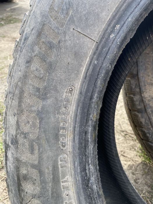 Продам шини 225/65/17 ,600 грн-шт