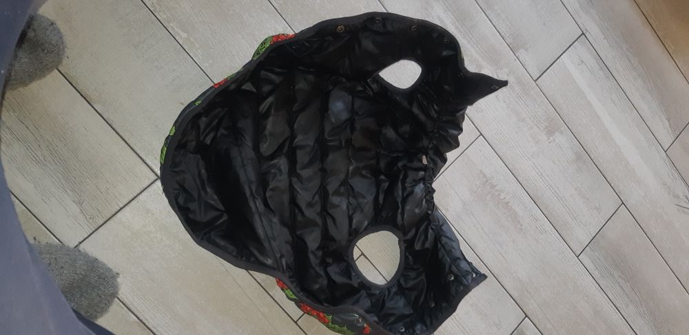 Зимняя жилетка для собаки