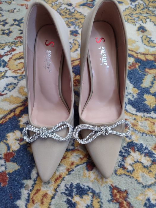 Туфлі жіночі бежеві