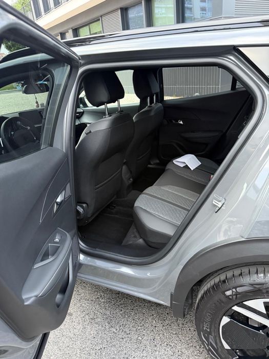 Peugeot 2008 1.2 PureTech 100/130 (Gasolina) | 2024 | Apenas 14.000 km
