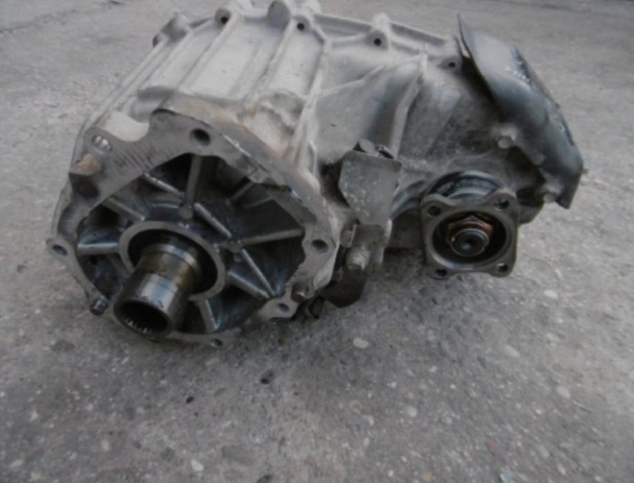 Раздатка 3.0 Isuzu Rodeo D-Max раздаточная коробка роздатка роздаточна