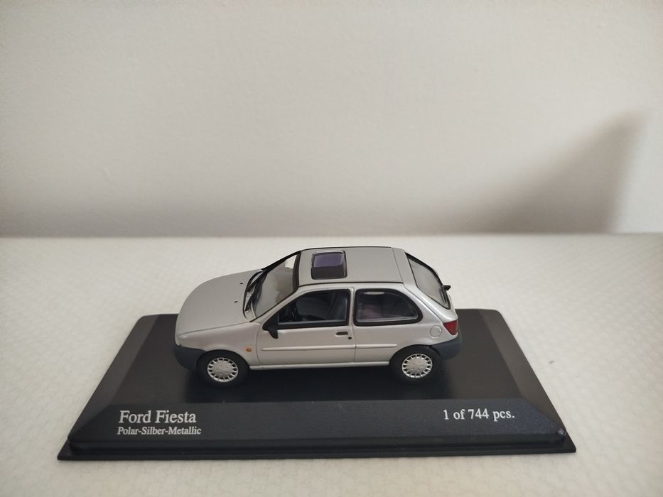 Miniatura Ford Fiesta 1/43 Nova