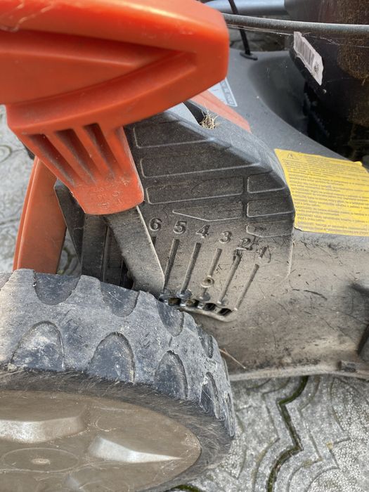 Газонокосарка Hitachi 190cc
