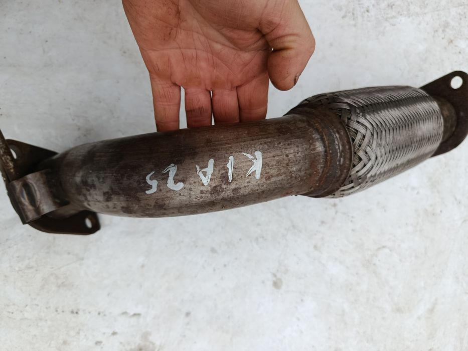 60 тис.км глушник Kia Sorento 2008 2.5 д резонатор глушитель