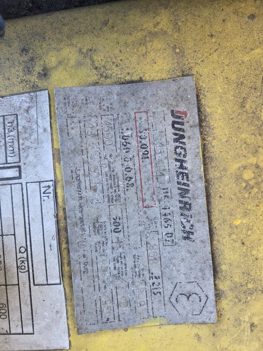 Wozek widlowy jungheinrich 3 kolowy triplex elektryczny  linde