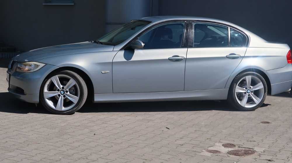 BMW E 90 318 stan bardzo dobry