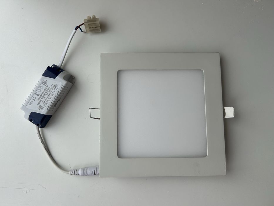 Painel LED quadrado de encastrar 18W – 17x17 cm + driver