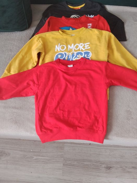 Paka ubrań 116/122 dla chłopca.