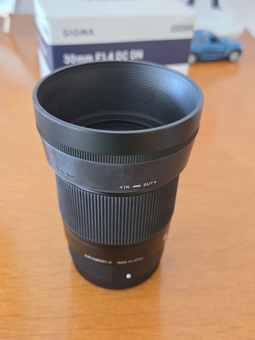 Lente Sigma 30mm F1.4 DC DN